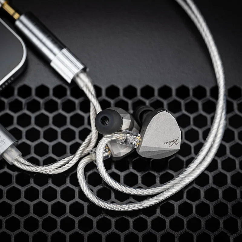 MOONDROP Kadenz Dynamic Driver lEMs in-ear headphones 4.4mm USB-C Wired Connection Earphones